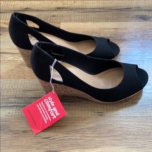 Dexflex Comfort wedge heels